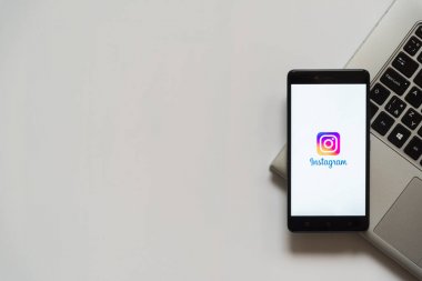 Instagram smartphone ekranında