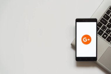 Google plus smartphone ekranında
