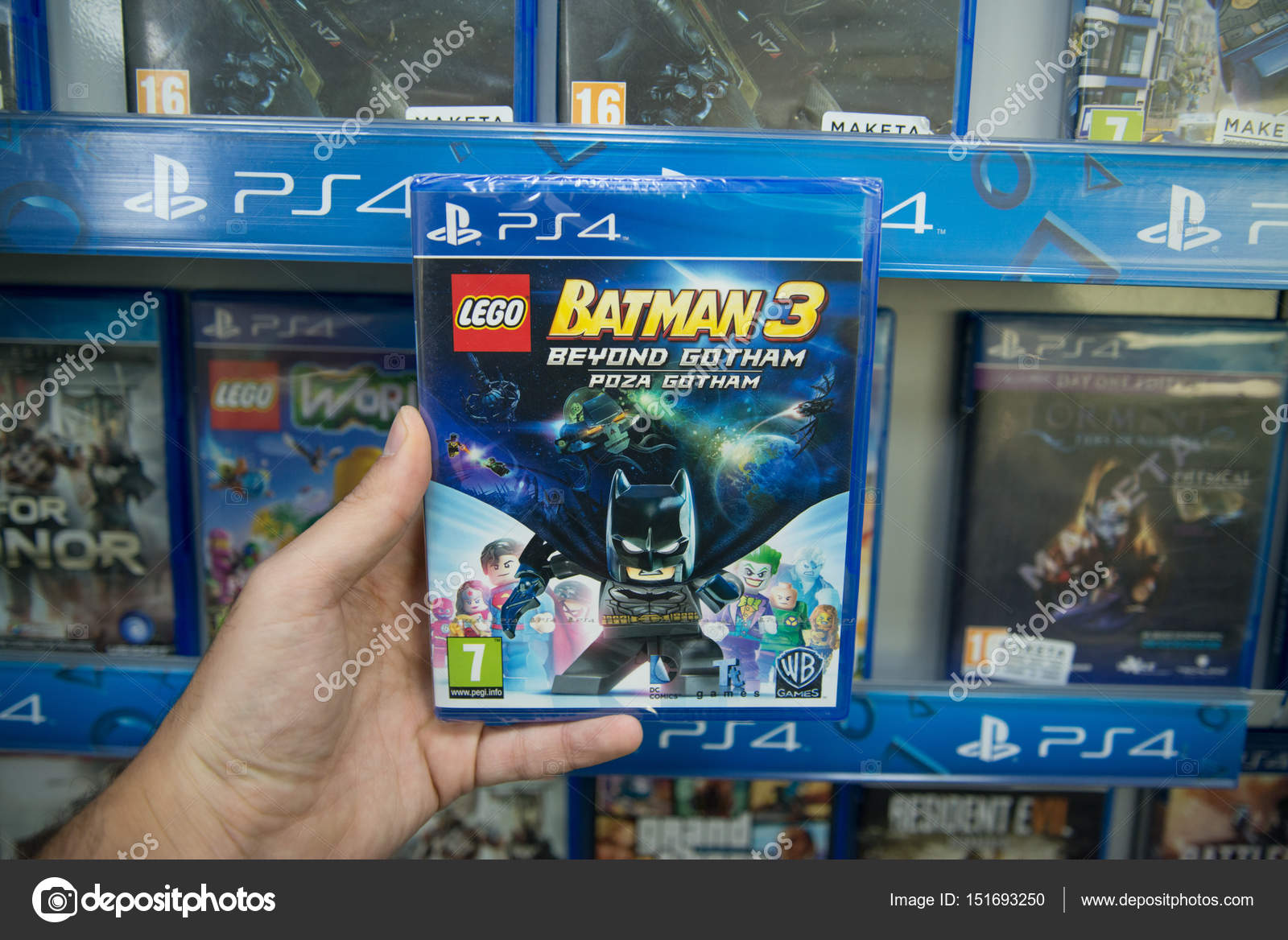 Lego Batman 2 Divides Video Game Systems