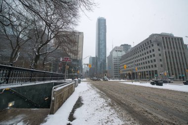 Toronto şehir merkezinde karlı kış