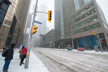 Toronto şehir merkezinde karlı kış