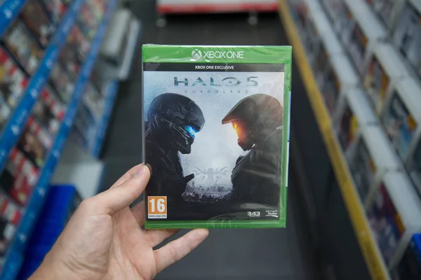 Halo 5 Guardians videogame on Microsoft XBOX One — Stock Photo, Image