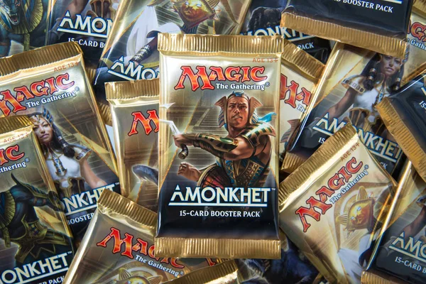 Magic the Gathering Amonkhet Booster packs — Stock Photo, Image