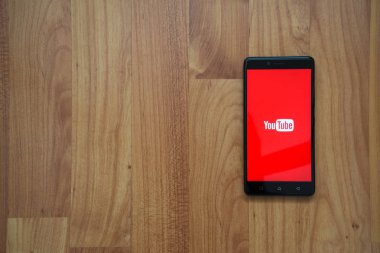 Smartphone logosuna YouTube