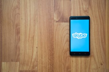 Skype logo smartphone cep telefonu ile