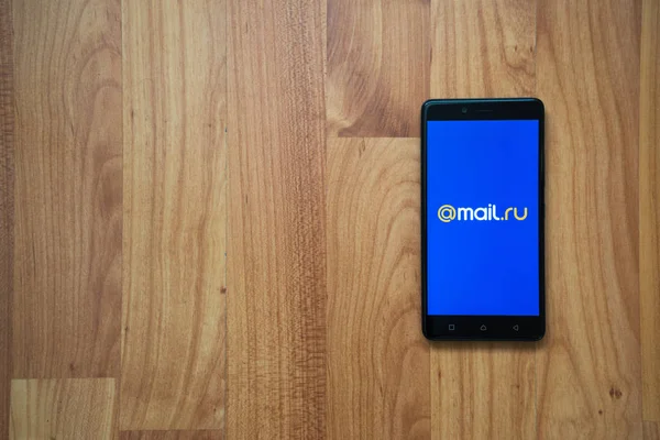 Logotipo de Mail.ru en smartphone — Foto de Stock