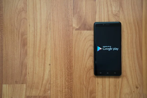 Google logosu smartphone üzerinde oynamak