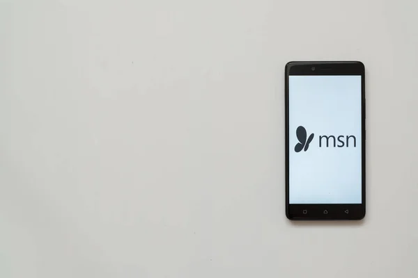MSN λογότυπο στην οθόνη του smartphone — Φωτογραφία Αρχείου