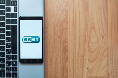 Smartphone logosuna ESET