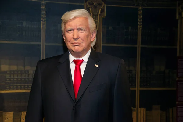 Donald Trump di museum Grevin patung lilin di Praha . — Stok Foto