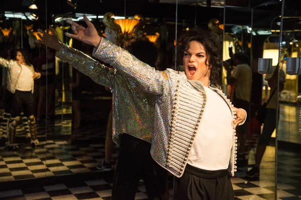 Michael Jackson in de wax Grevin museum cijfers in Praag. — Stockfoto