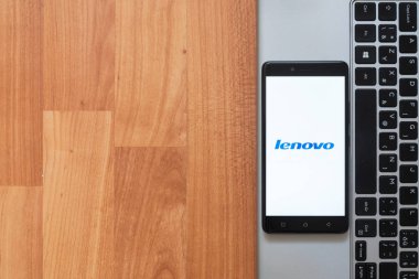 Lenovo smartphone ekranında