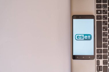 Smartphone logosuna ESET