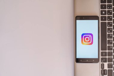 Smartphone Instagram logo