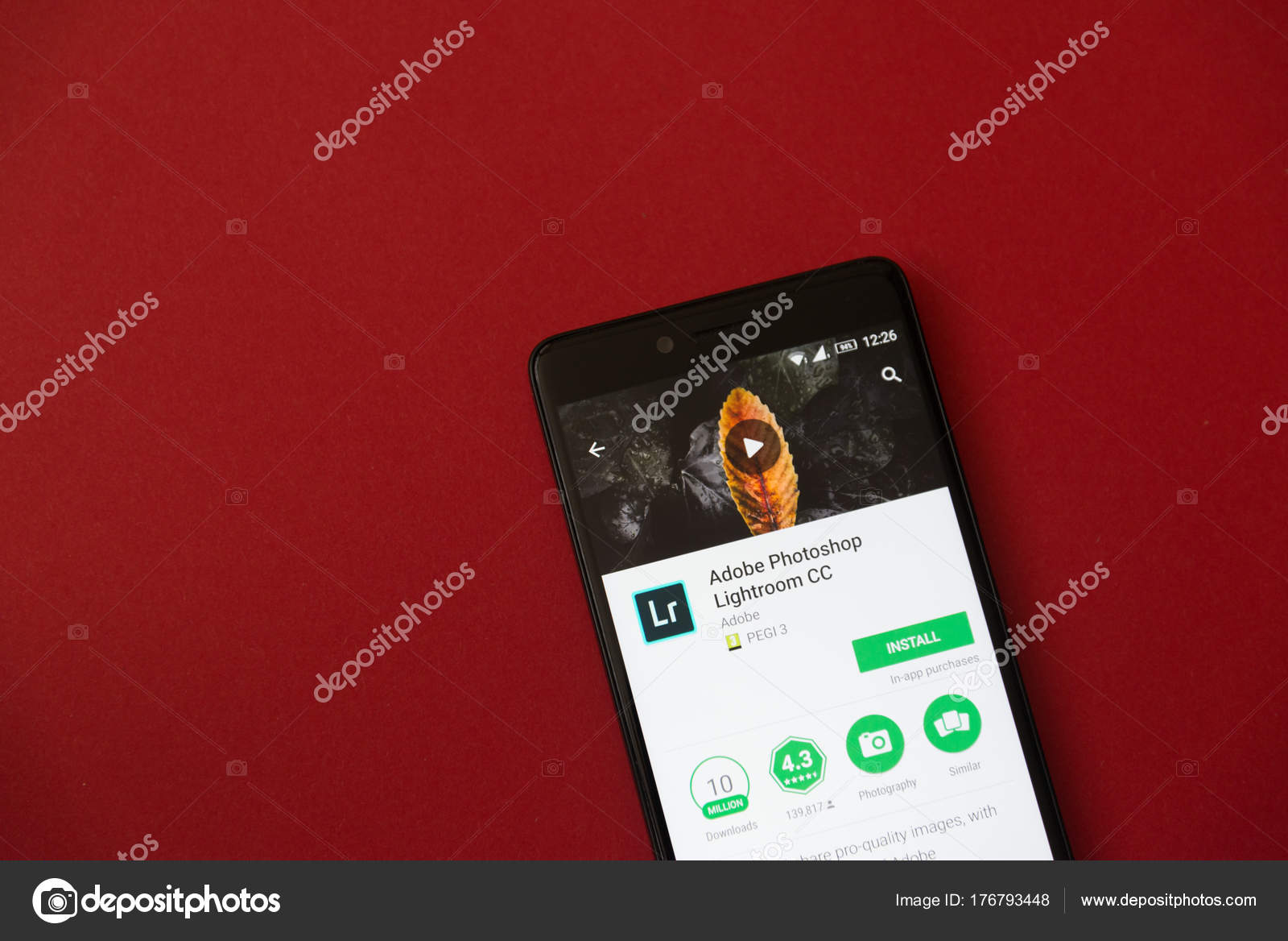 Los Angeles Dezember 2017 Smartphone Mit Adobe Photoshop