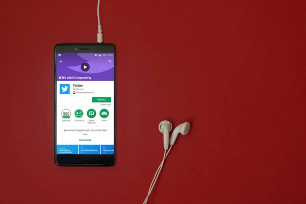 Los Angeles 2018 Január Smartphone Val Twitter Alkalmazás Google Play — Stock Fotó