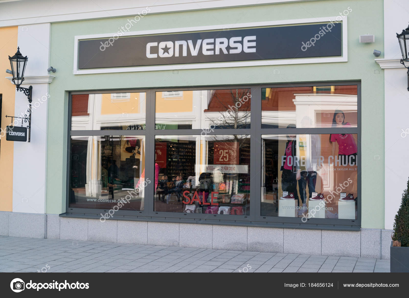 converse shop