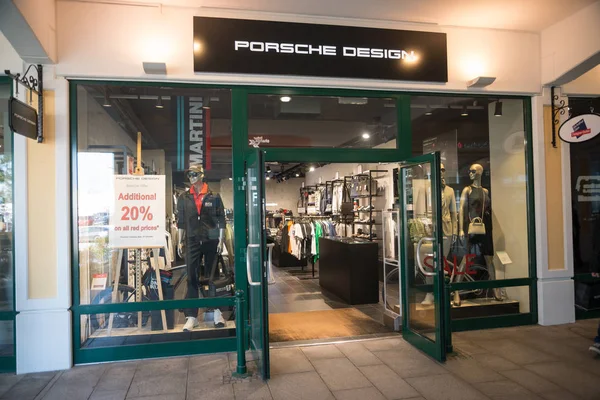 Parndorf Austria Febrero 2018 Tienda Diseño Porsche Parndorf Austria Diseño — Foto de Stock