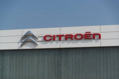 Nitra, Slovakya, 28 Mart 2018: Office resmi araç Bayi Citroen kapalı. Citroen büyük bir Fransız otomobil üreticisi, Psa Peugeot Citroen grubu parçası olduğunu
