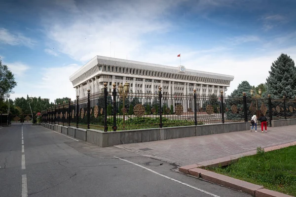 Kirgisistan National Philharmonic Opkaldt Efter Toktogul Satylganov Overskyet Dag Bishkek - Stock-foto