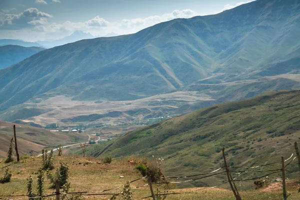 Viaje Por Carretera Osh Kirguistán Tayikistán Través Autopista Pamir — Foto de Stock