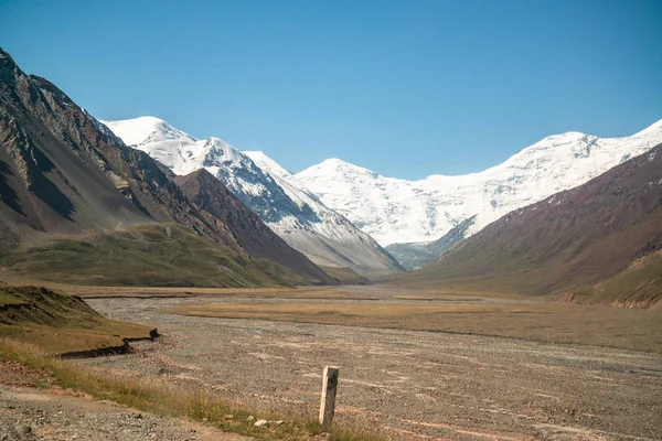 Roadtrip Von Kirgisistan Nach Tadschikistan Über Die Pamirautobahn — Stockfoto