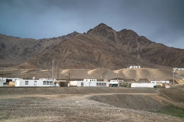 Chudá Vesnice Dálnici Pamir Tádžikistánu — Stock fotografie