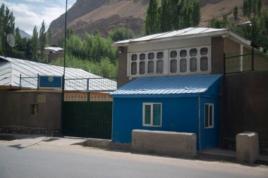 Khorog, Tacikistan, takriben Eylül 2019: Afganistan 'ın Khorog, Tacikistan Büyükelçiliği