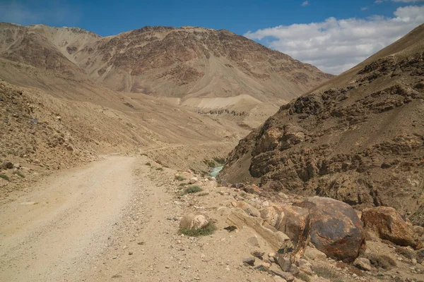 Θέα Στον Διάδρομο Wakhan Στο Αφγανιστάν Πίσω Από Τον Ποταμό — Φωτογραφία Αρχείου