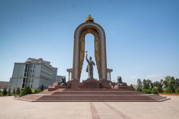 Dushanbe Tajikistan Circa September 2019 Ismoil Somoni Holding His Right — стокове фото