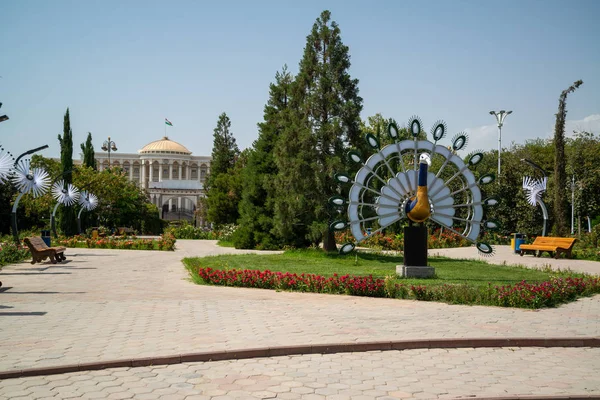 Rudaki Park National Library Dushanbe Tajikistan — стокове фото