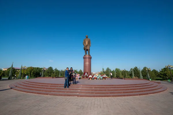 Samarkand Uzbekistan Circa September 2019 Islam Karimov Statue City Center — стокове фото