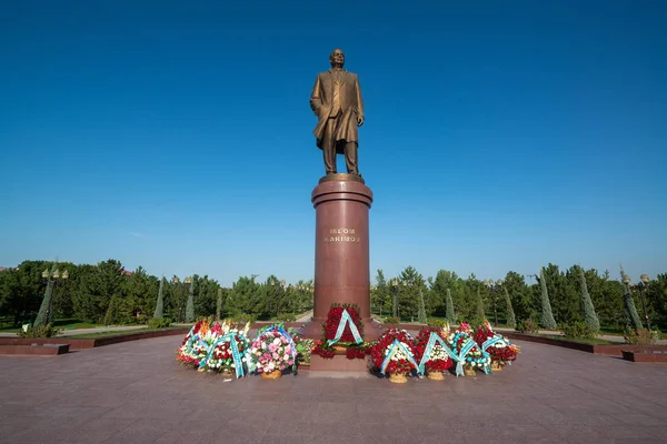 Samarkand Uzbekistan Circa September 2019 Islam Karimov Statue City Center — стокове фото