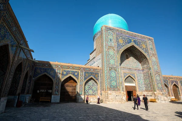 Samarcanda Uzbekistán Circa Septiembre 2019 Plaza Registán Día Soleado — Foto de Stock