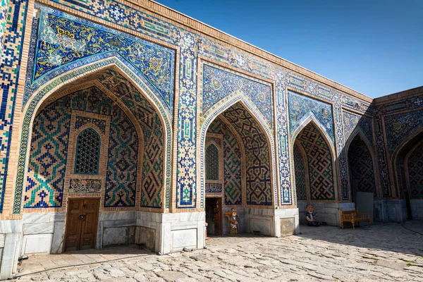 Samarkand Uzbekistan Circa September 2019 Registan Square Sunny Day — Stockfoto