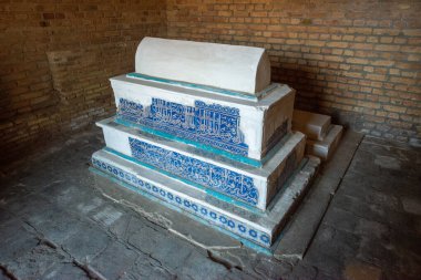 Samarkand, Uzbekistan, circa september 2019: Tomb in historical necropolis and mausoleums of Shakhi Zinda, Samarkand, Uzbekistan.