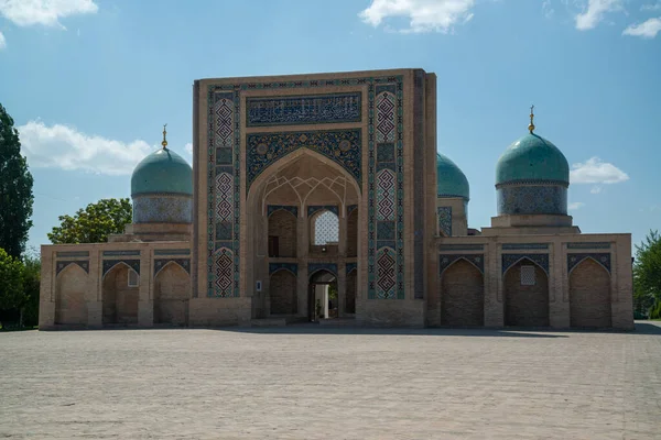 Tashkent Uzbekistan Noin Syyskuu 2019 Arkkitehtoninen Kompleksi Khazrati Imam Korkein — kuvapankkivalokuva
