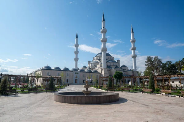Bishkek Kyrgyzstan Circa September 2019 New Central Mosque Imam Sarakhsi — Stok fotoğraf