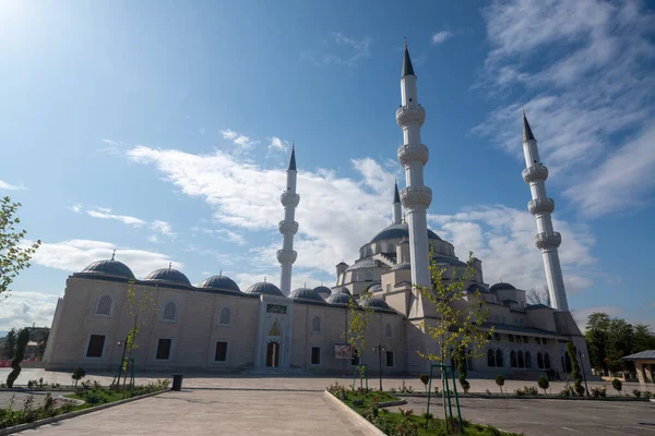 Bishkek Kyrgyzstan Circa September 2019 New Central Mosque Imam Sarakhsi — Stock Photo, Image