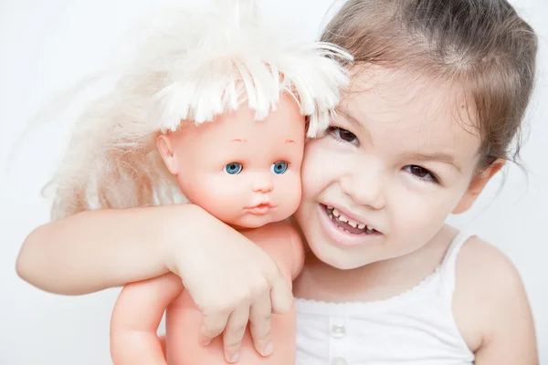 Κοριτσάκι με μια κούκλα — Φωτογραφία Αρχείου