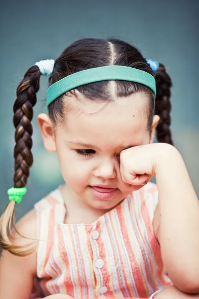 Tired girl wants to sleep — Stock Photo, Image