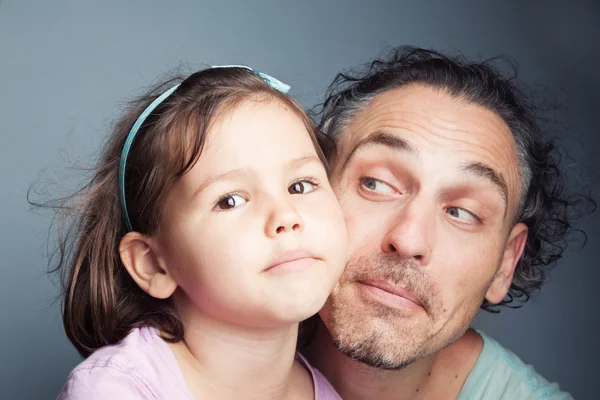 Lycklig dotter och pappa — Stockfoto