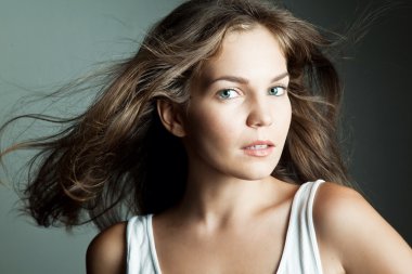 romantik kız portresi