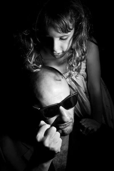 Отец и дочь в стиле банды — стоковое фото