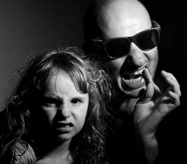 Father and daughter in gang style — Stock Photo, Image