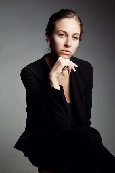 Ragazza in un abito da lavoro — Foto Stock