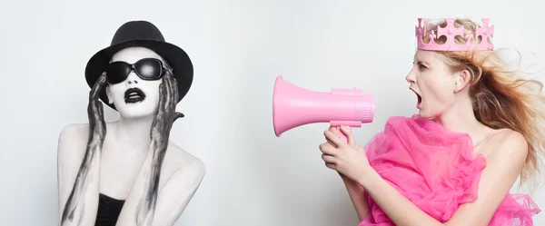 Pink princess with megaphone protested — Stock Photo, Image