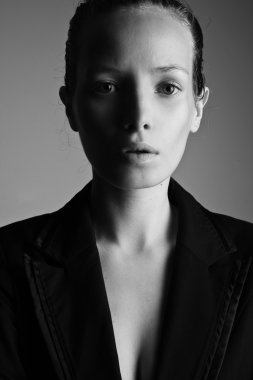 iş takım elbiseli kadın