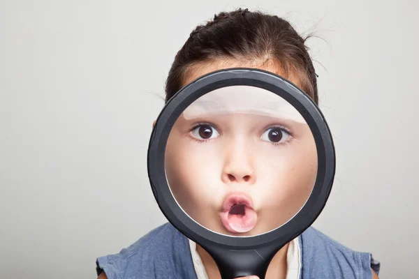 Little girl explorer — Stock Photo, Image