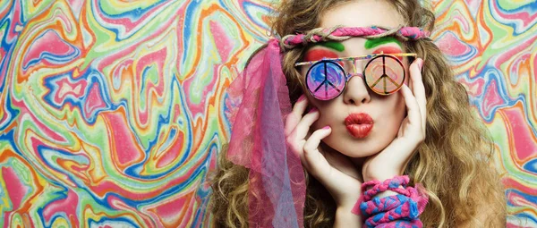 Beauty hippie woman with stylish glasses — Stock Photo, Image